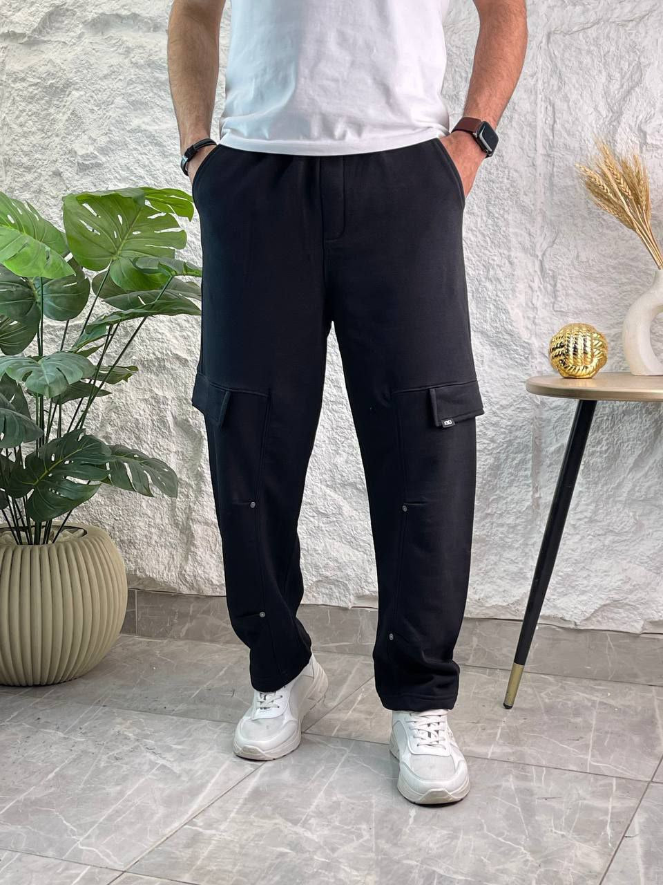 wide-leg cargo pants