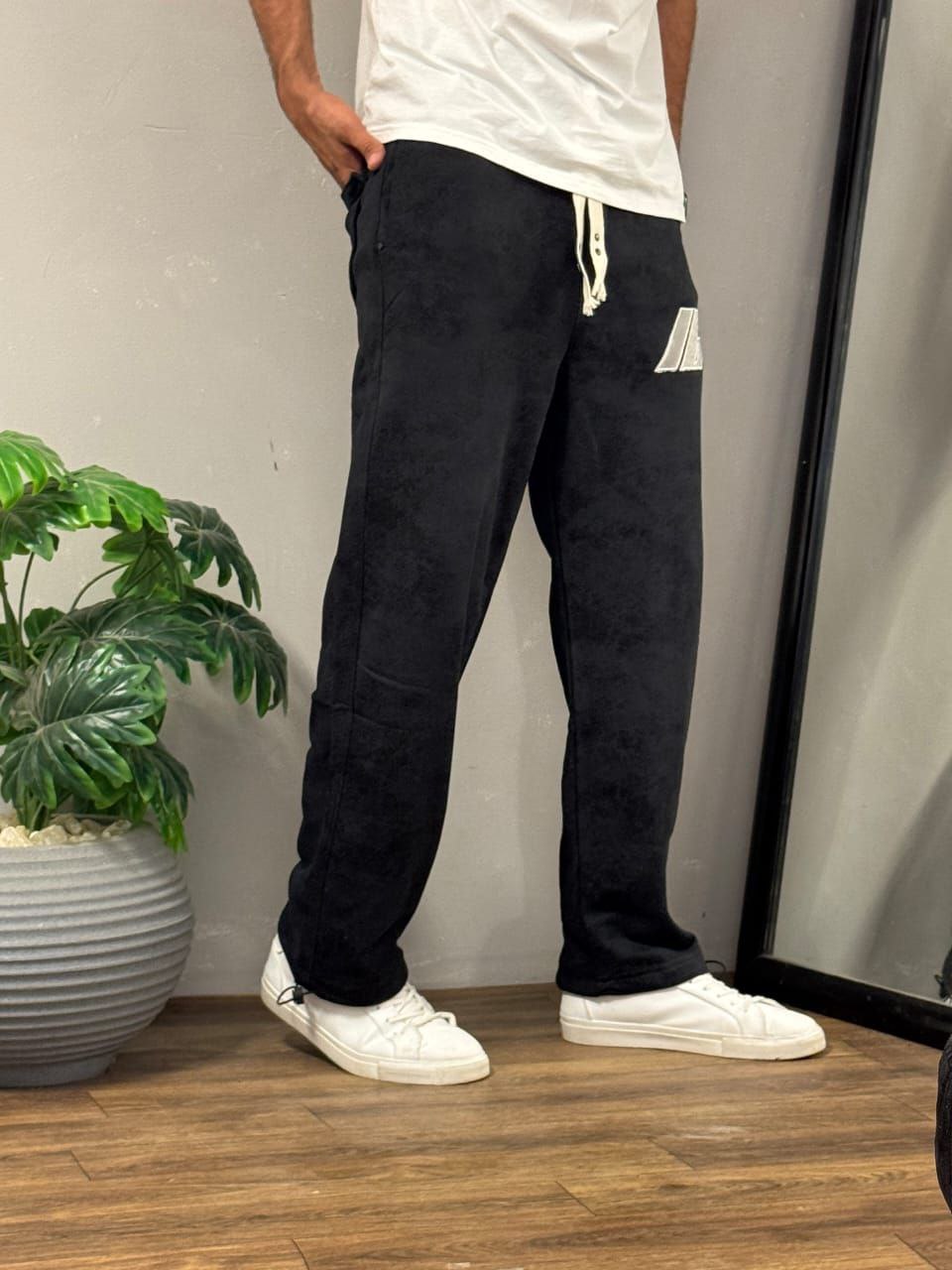 Wide-Leg Sweatpants